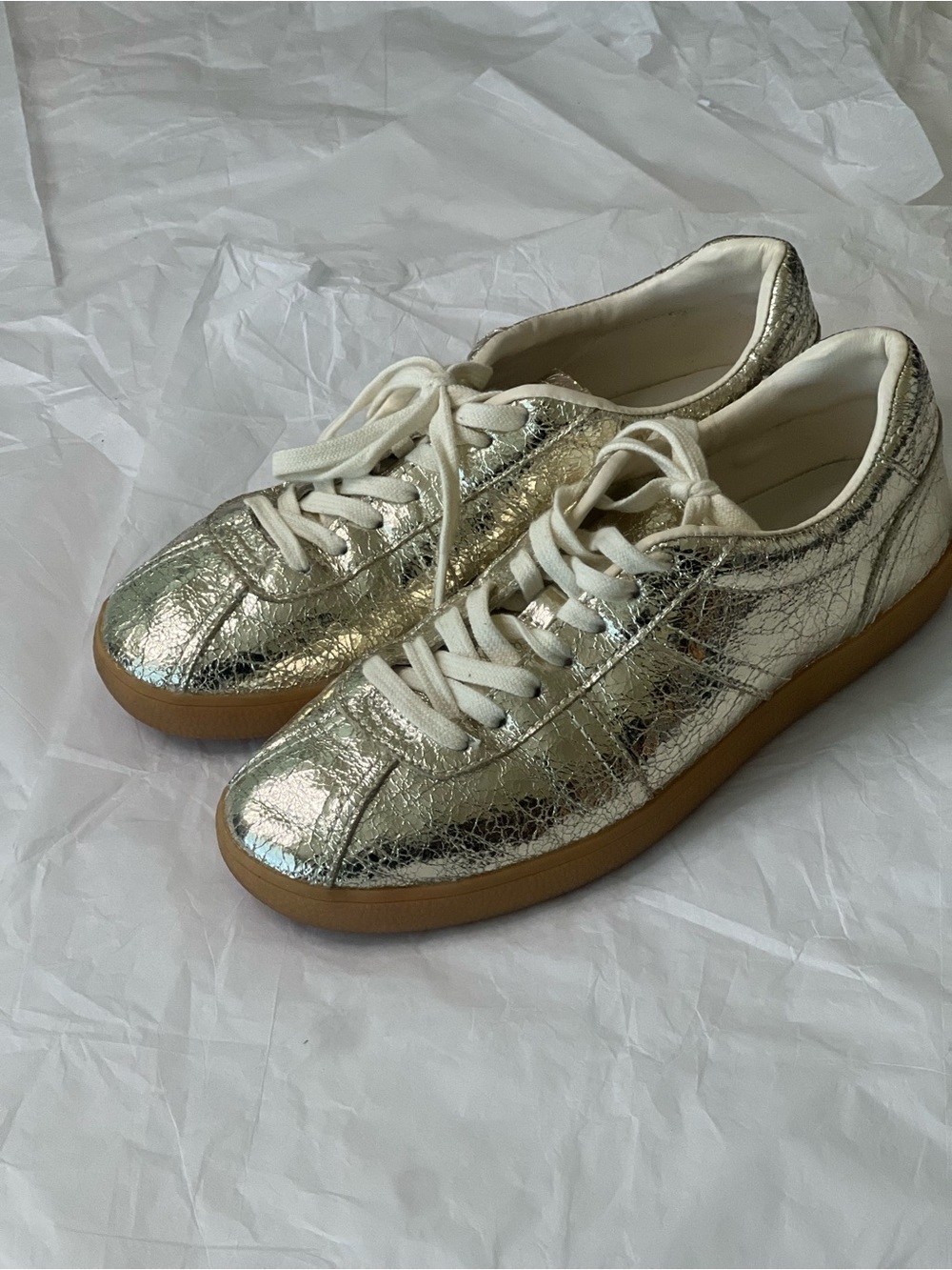 Zara Cracked Metallic Gold Sneakers with Cream Laces - Picture 4 of 15